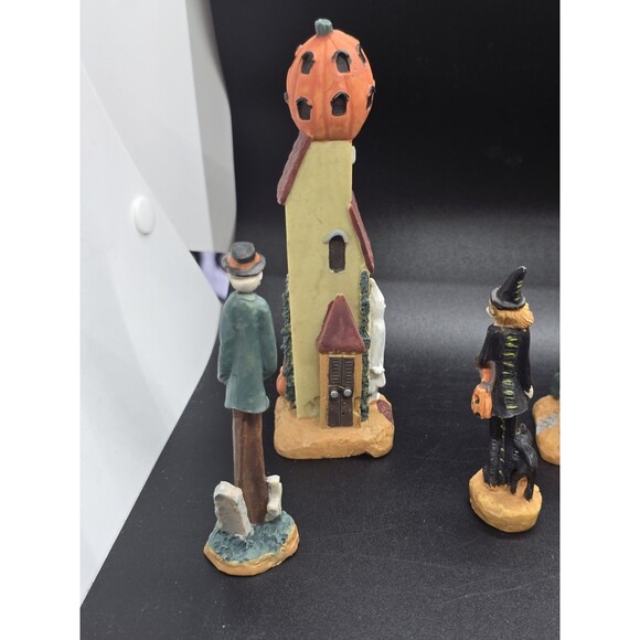 Vtg Halloween Village Rare Set  Poly Resin 3.5"/6.5" Skinny 4 Houses 4 Figures - Picture 12 of 16